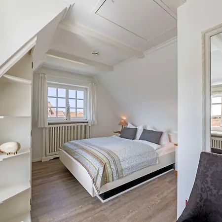 Leuchtturmblick West Von & Mehr *